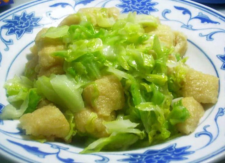 卷心菜炒油豆腐