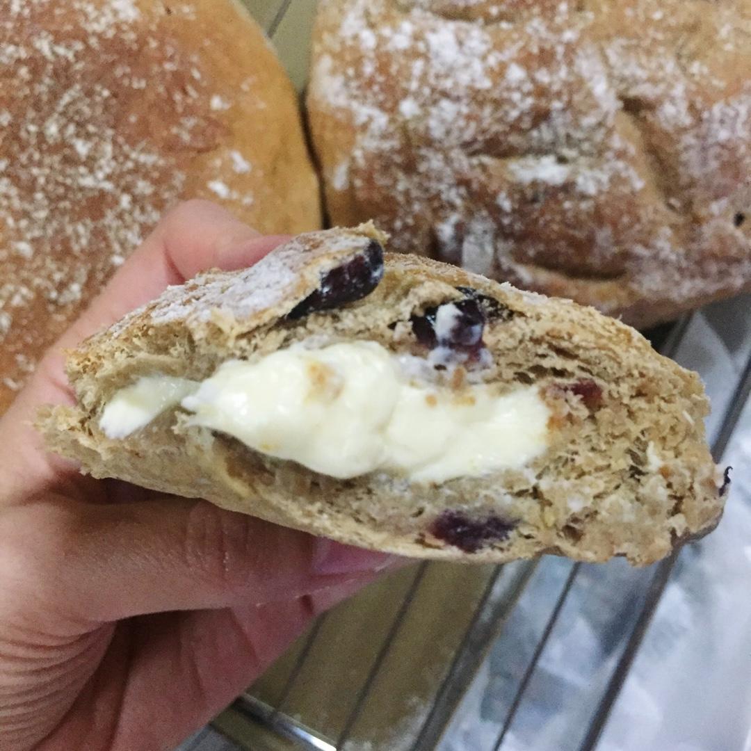 红糖桂圆全麦软欧包（金大旺）