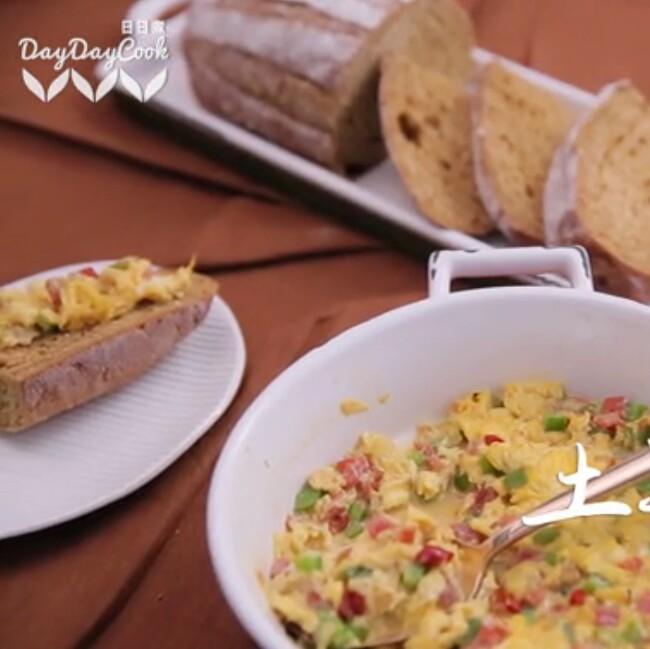 土耳其散蛋饭（Turkish fried eggs）的做法