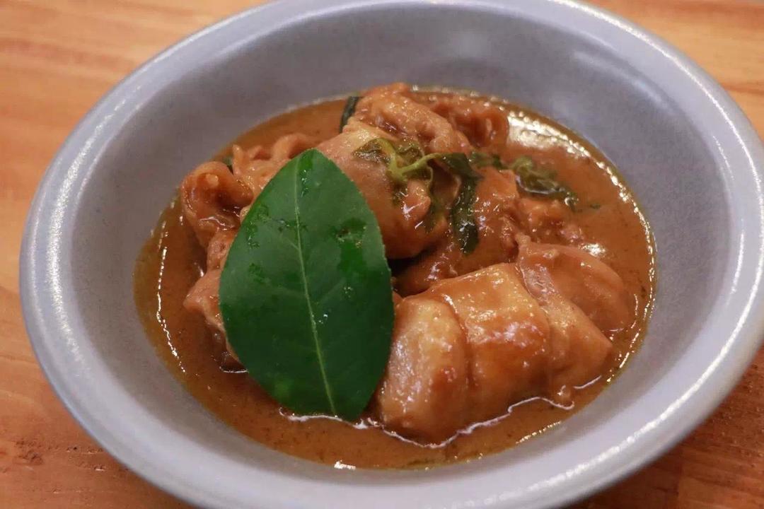 绿茄咖喱鸡的做法