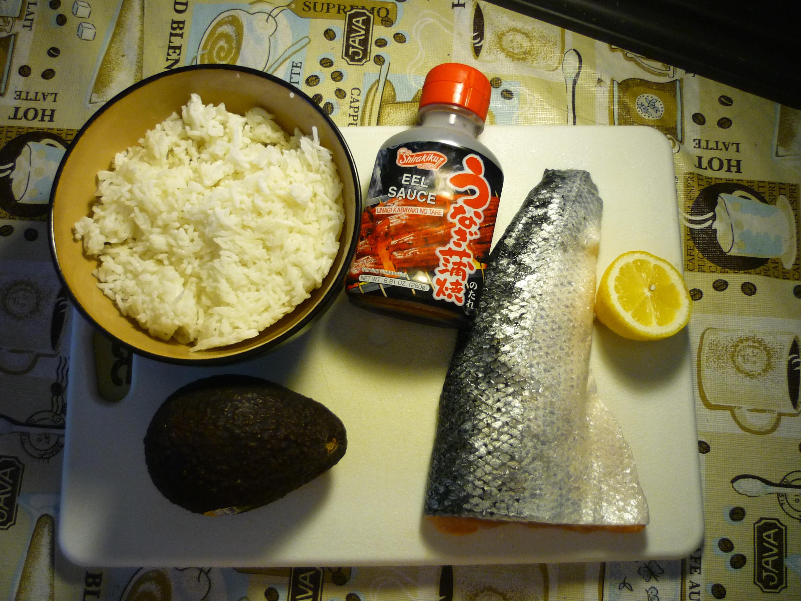 三文鱼牛油果拌饭的做法 步骤1