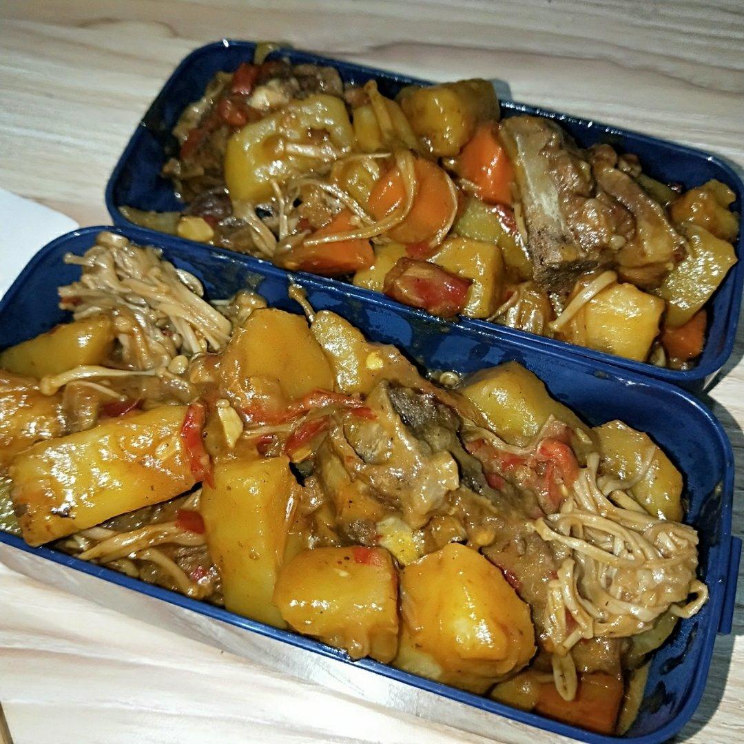 土豆炖排骨
