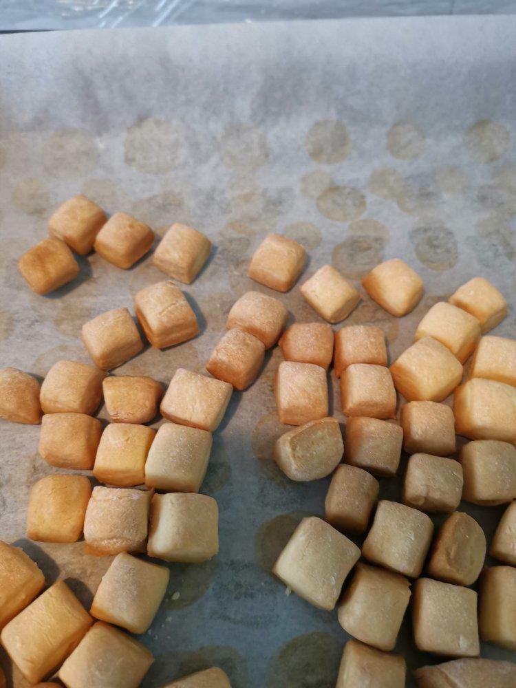 小石头饼干