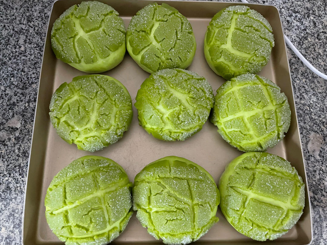 《Tinrry+》斑斓冰菠萝包