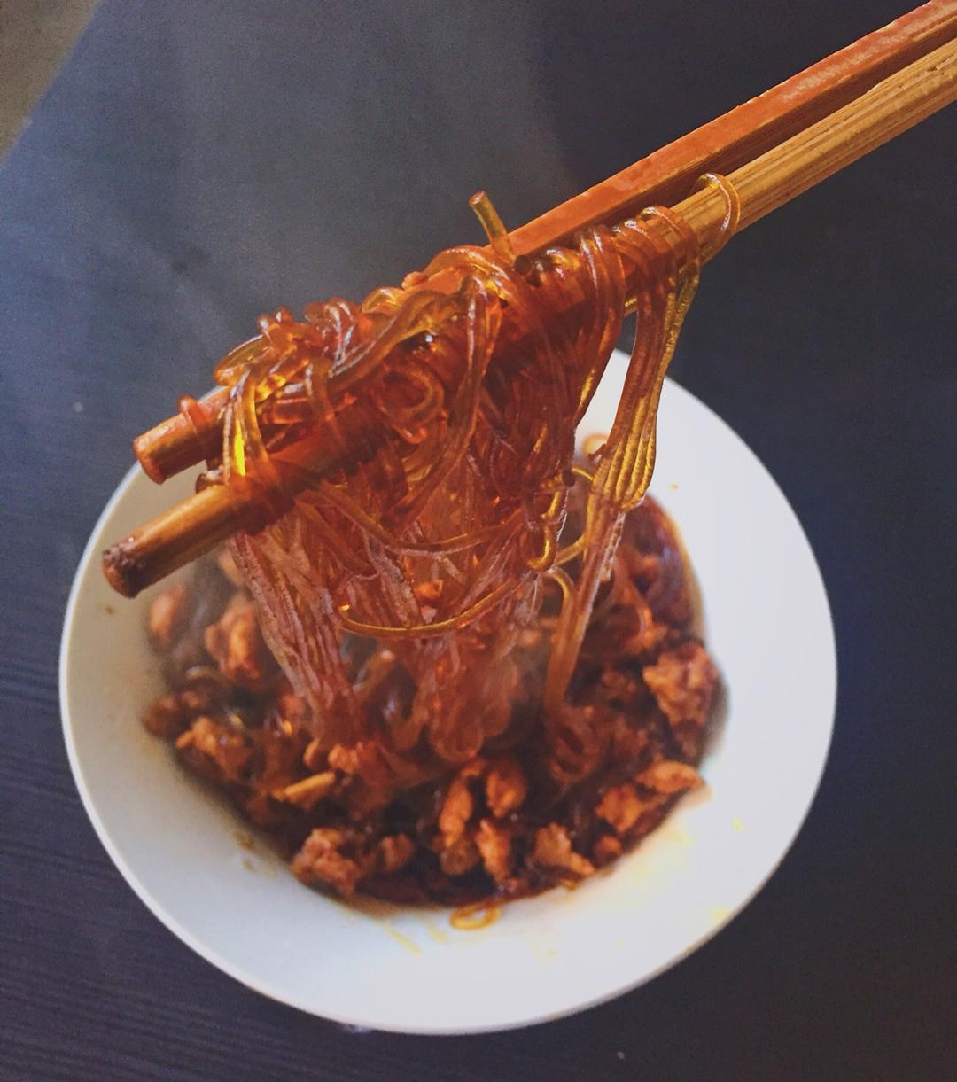 蚂蚁上树