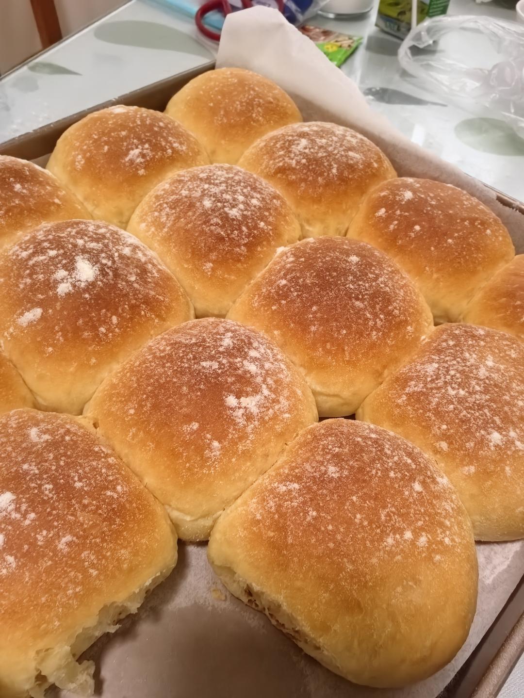 消耗淡奶油---超级柔软奶油小面包