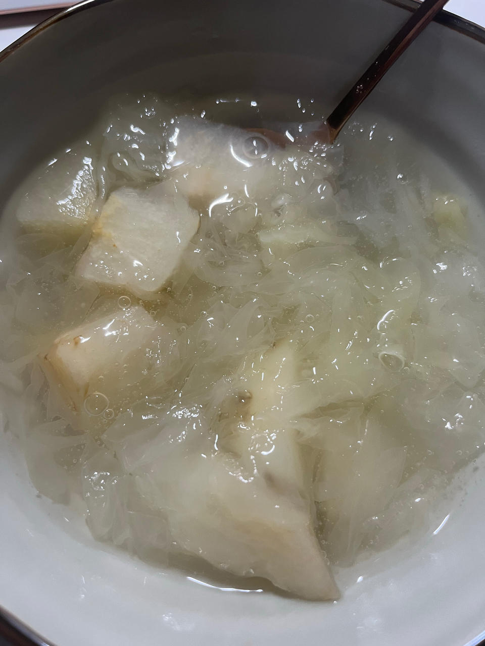 马蹄雪梨银耳汤