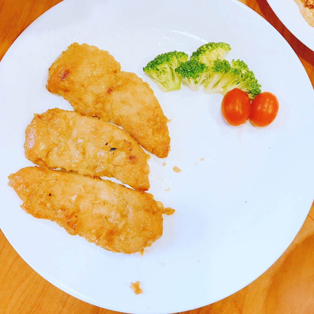 酷炫屌炸天好吃的煎鸡胸肉（香蒜蜂蜜煎鸡胸肉）