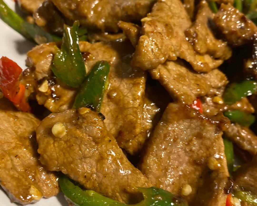 又辣又嫩的尖椒牛肉的做法