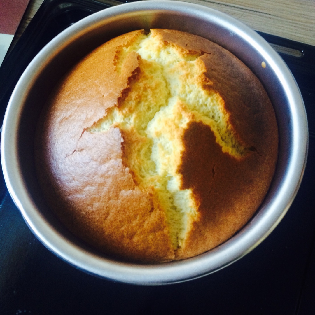 烤箱做蛋糕（戚风蛋糕的做法）