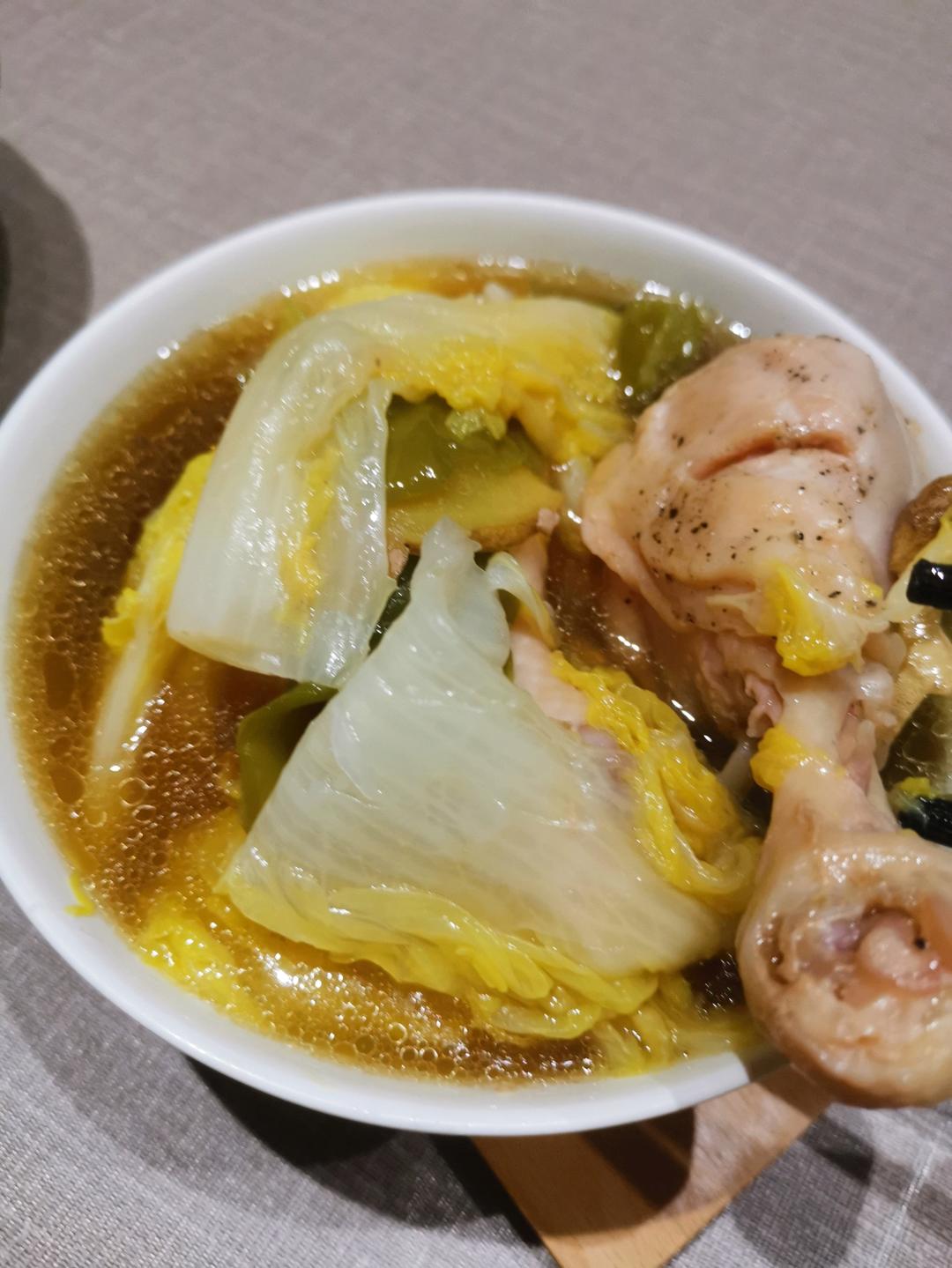 无水白菜鸡腿锅
