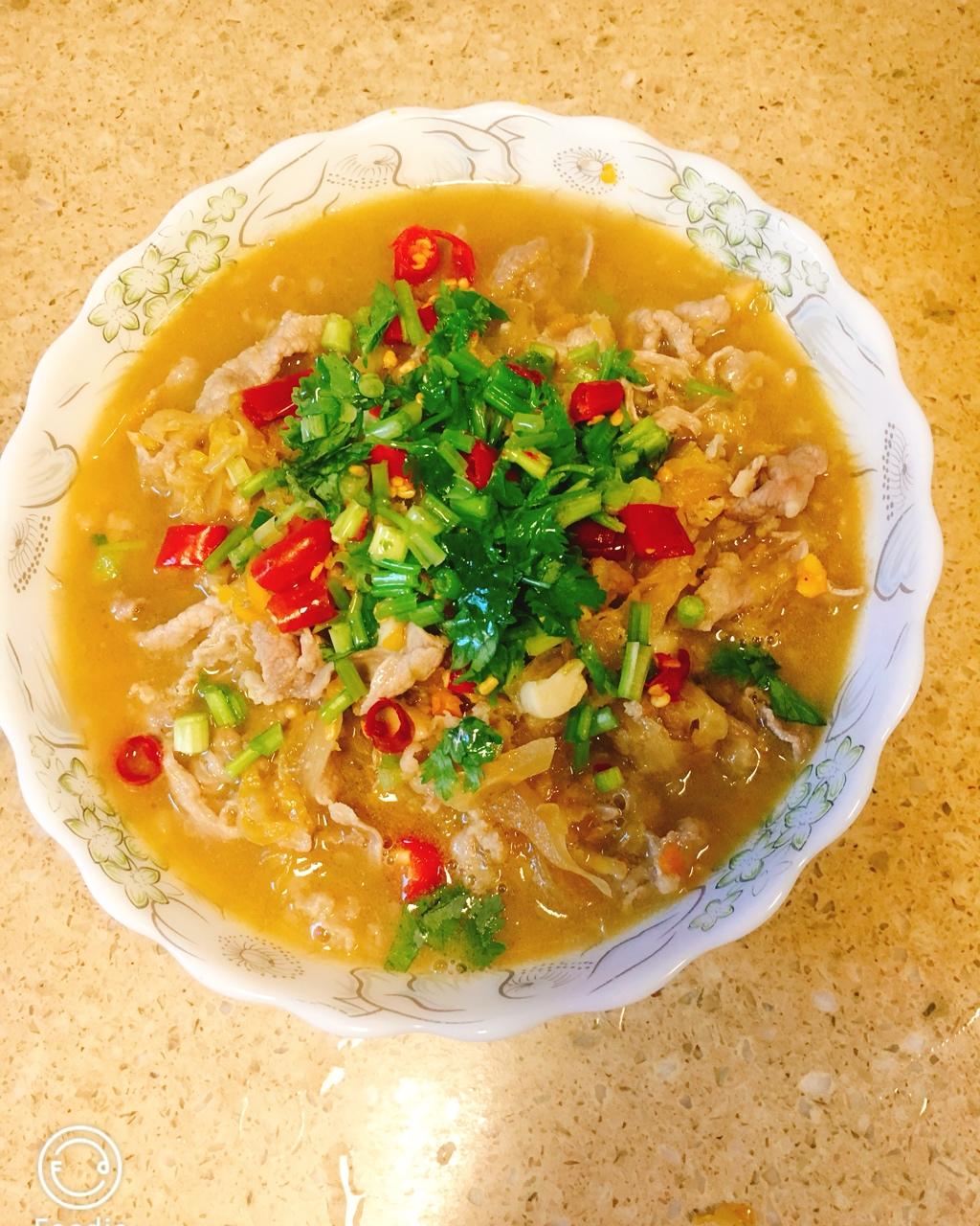 酸汤肥牛