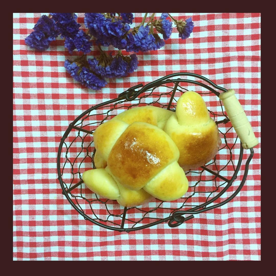 节日里的COMFORT FOOD --- 黄油面包卷