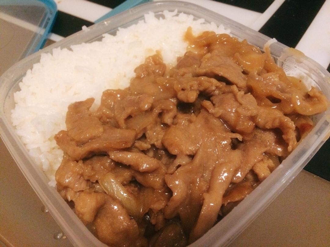 洋葱炒牛肉