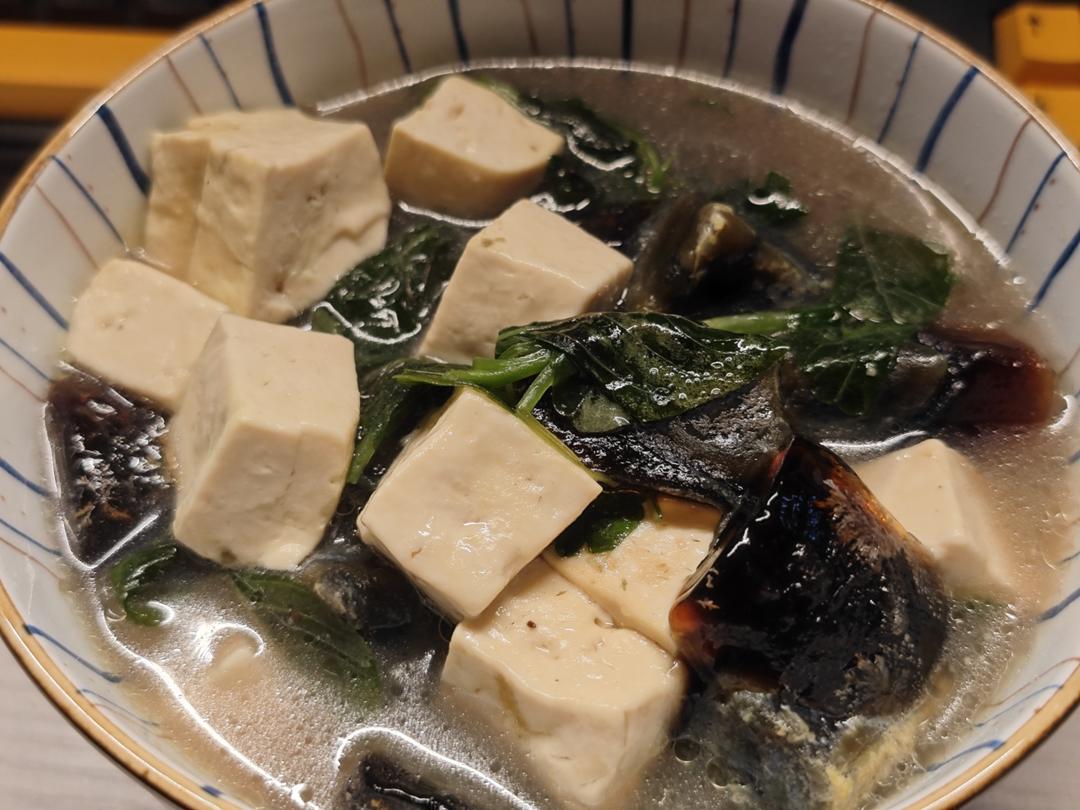 独特风味汉菜皮蛋汤