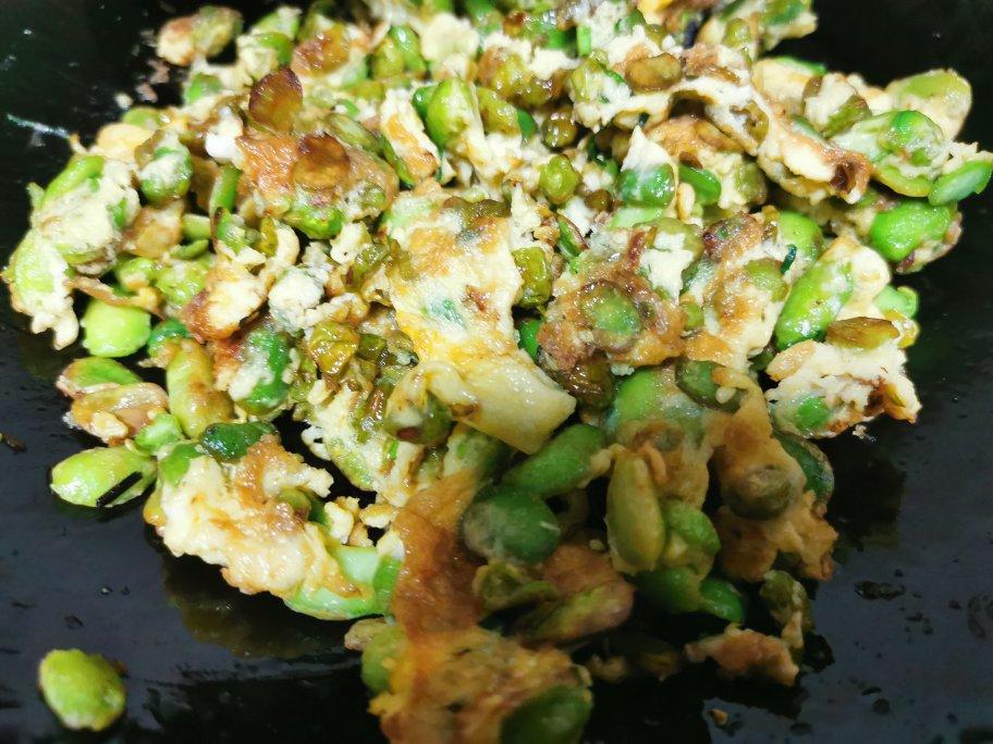 毛豆炒鸡蛋~两步搞定