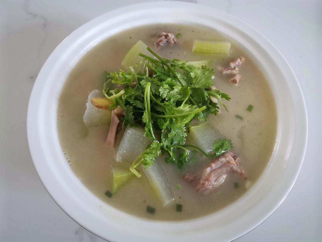 夏季清火-老鸭黄豆冬瓜汤