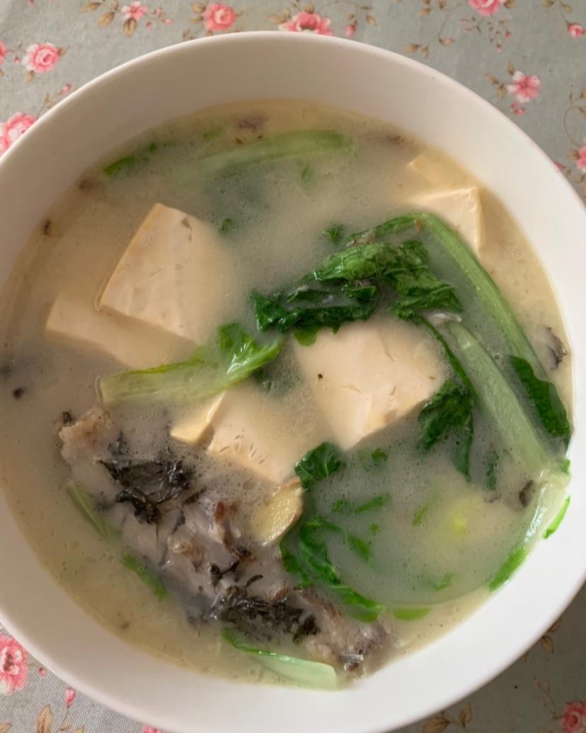 鲫鱼豆腐汤
