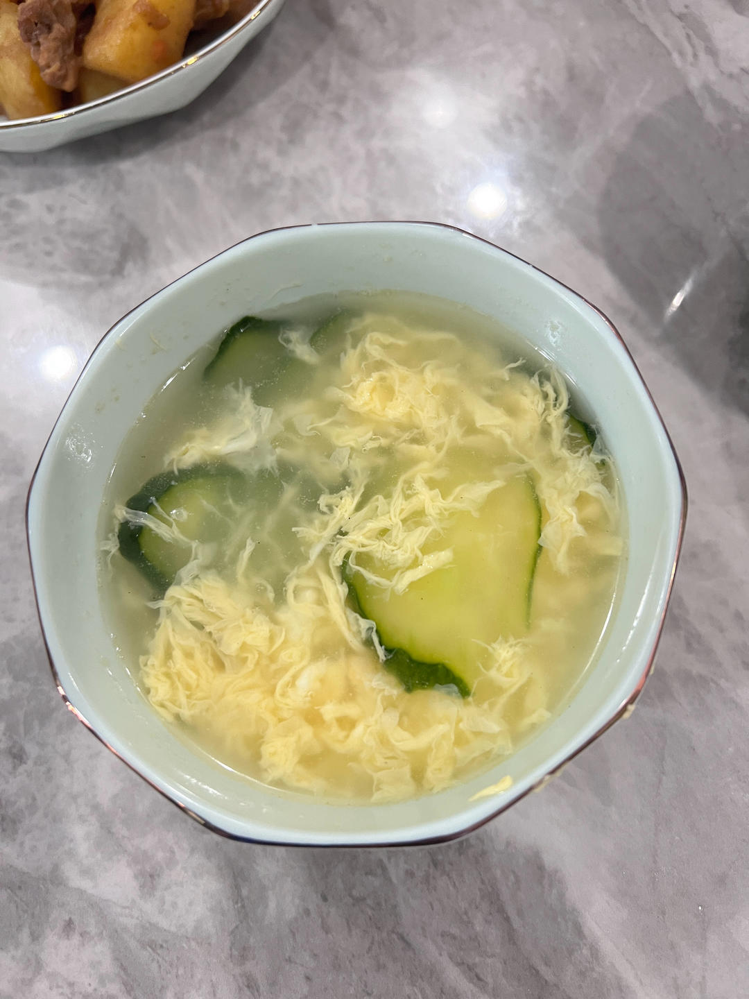 超鲜嫩好喝五分钟搞定黄瓜鸡蛋汤