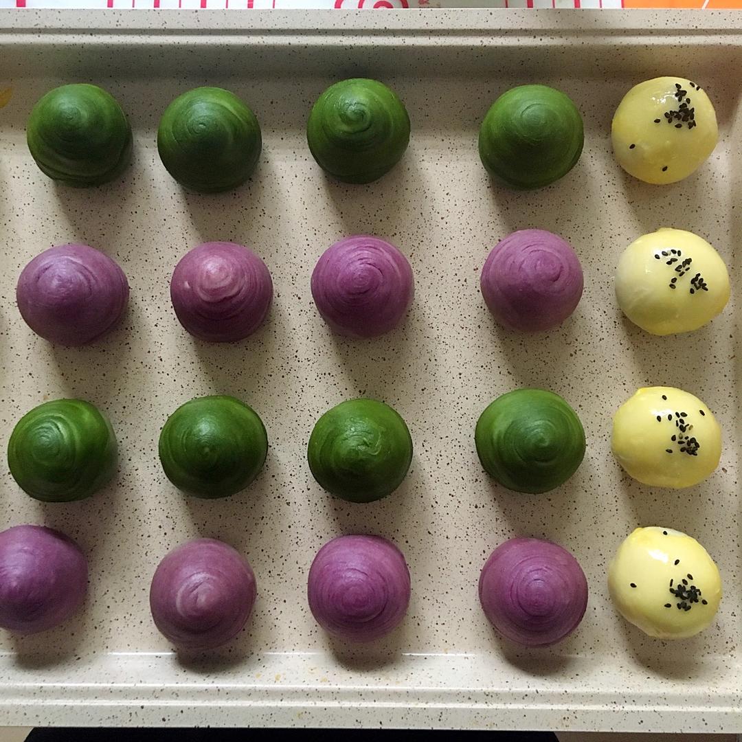 蛋黄酥~紫薯、抹茶、原味~花好月圆，中秋快乐~内附一次做六色蛋黄酥方法~