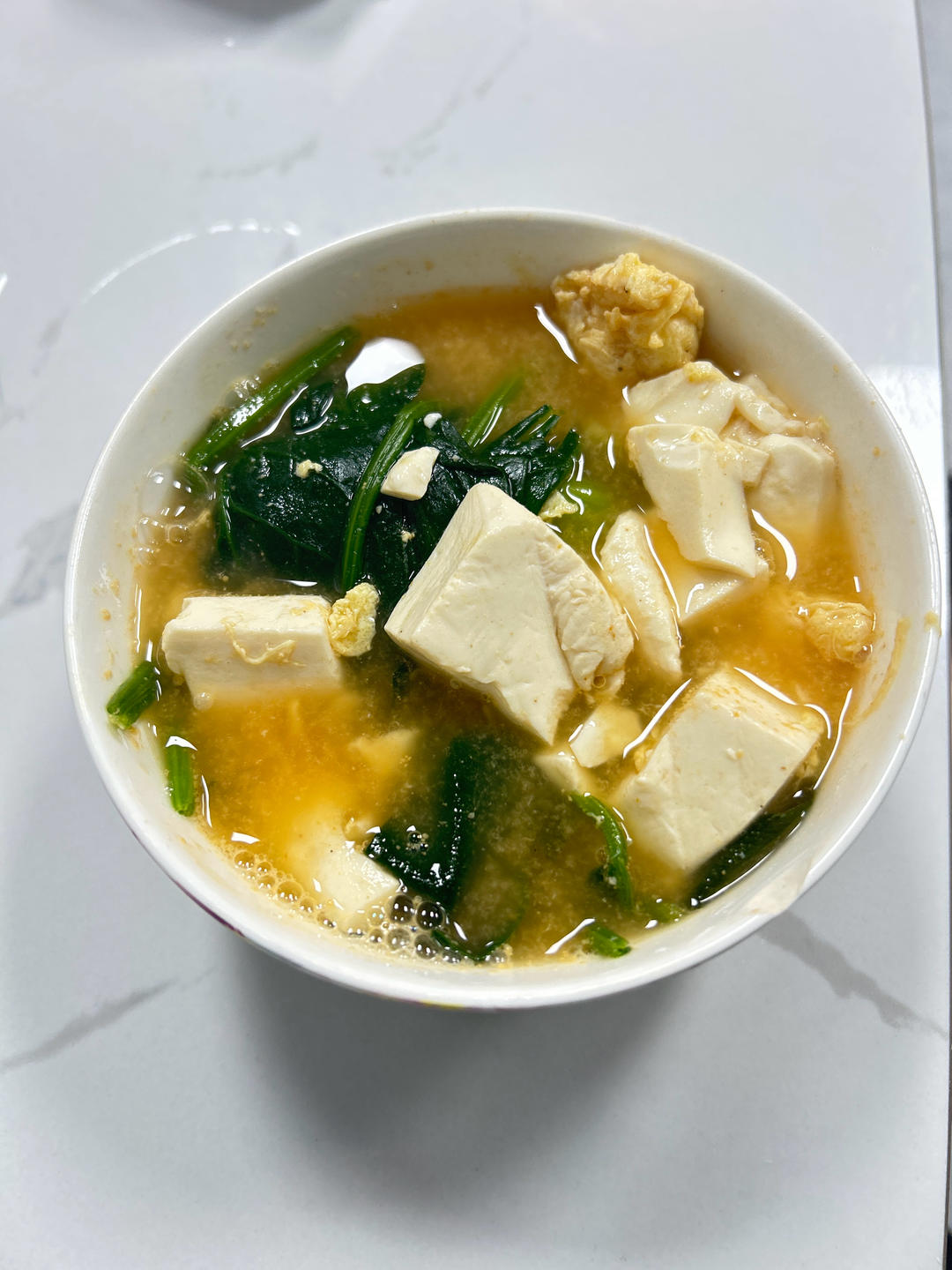 西红柿鸡蛋菠菜豆腐汤