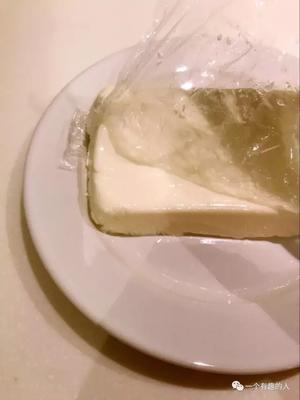 椰香奶豆腐（纯牛奶奶油做法）的做法 步骤4