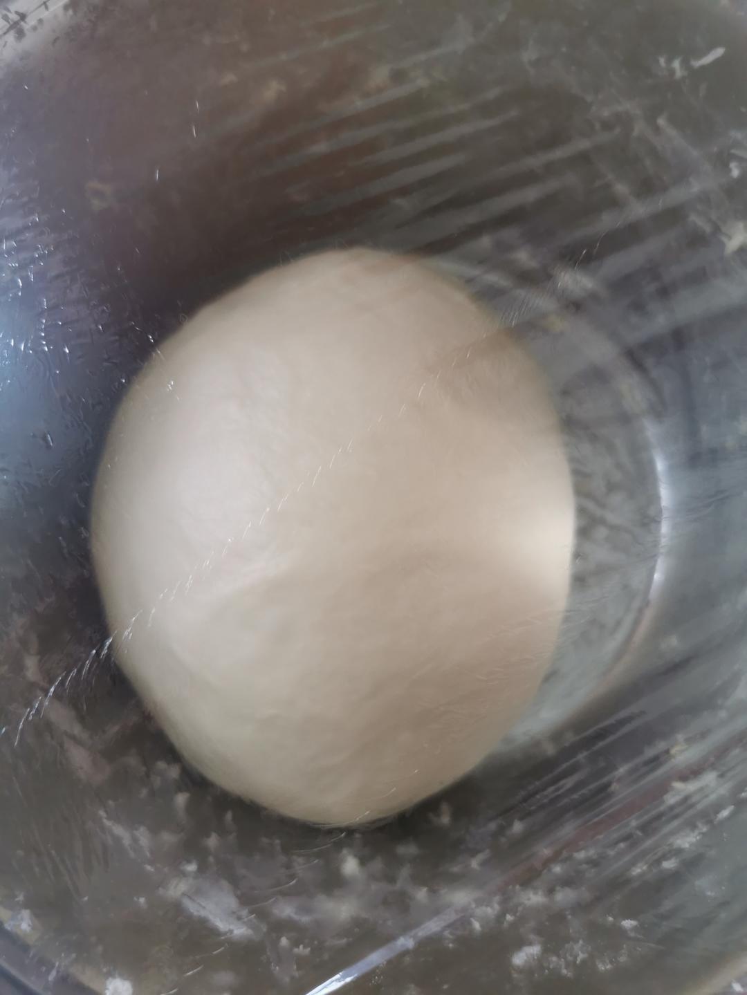 一个面团撑起一家店的台式面包—香肠面包