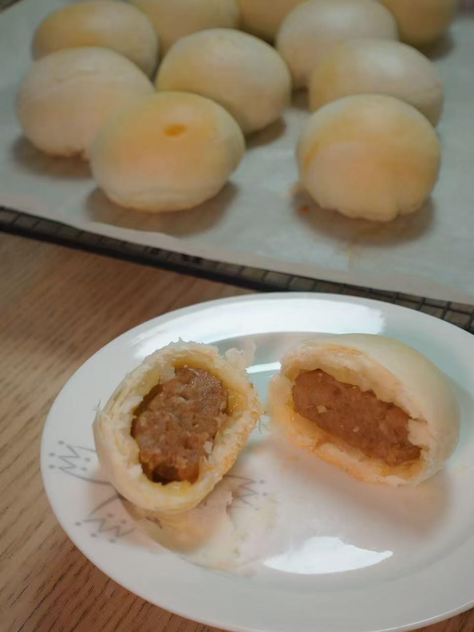 泳式鲜肉榨菜月饼