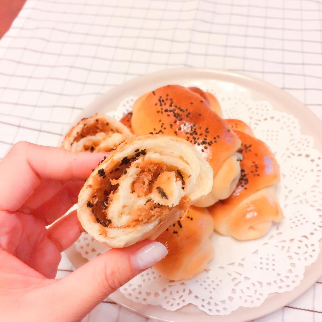 肉松面包：春日里的第一款DIY面包