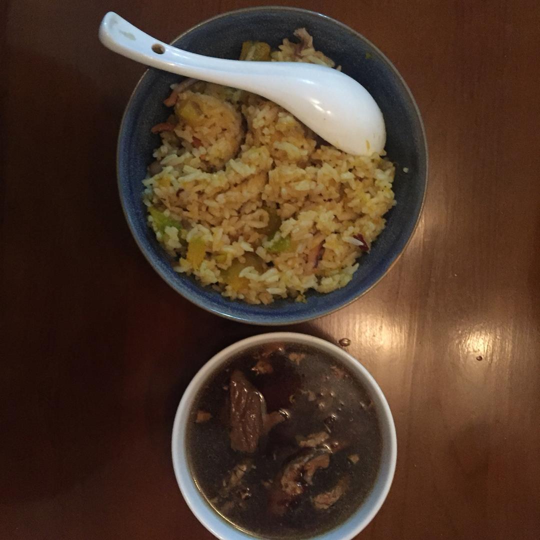 美味到不行的南瓜饭