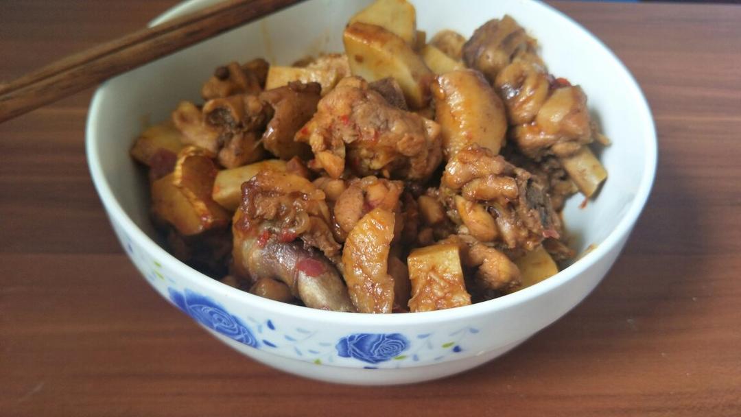 川味芋艿烧鸡