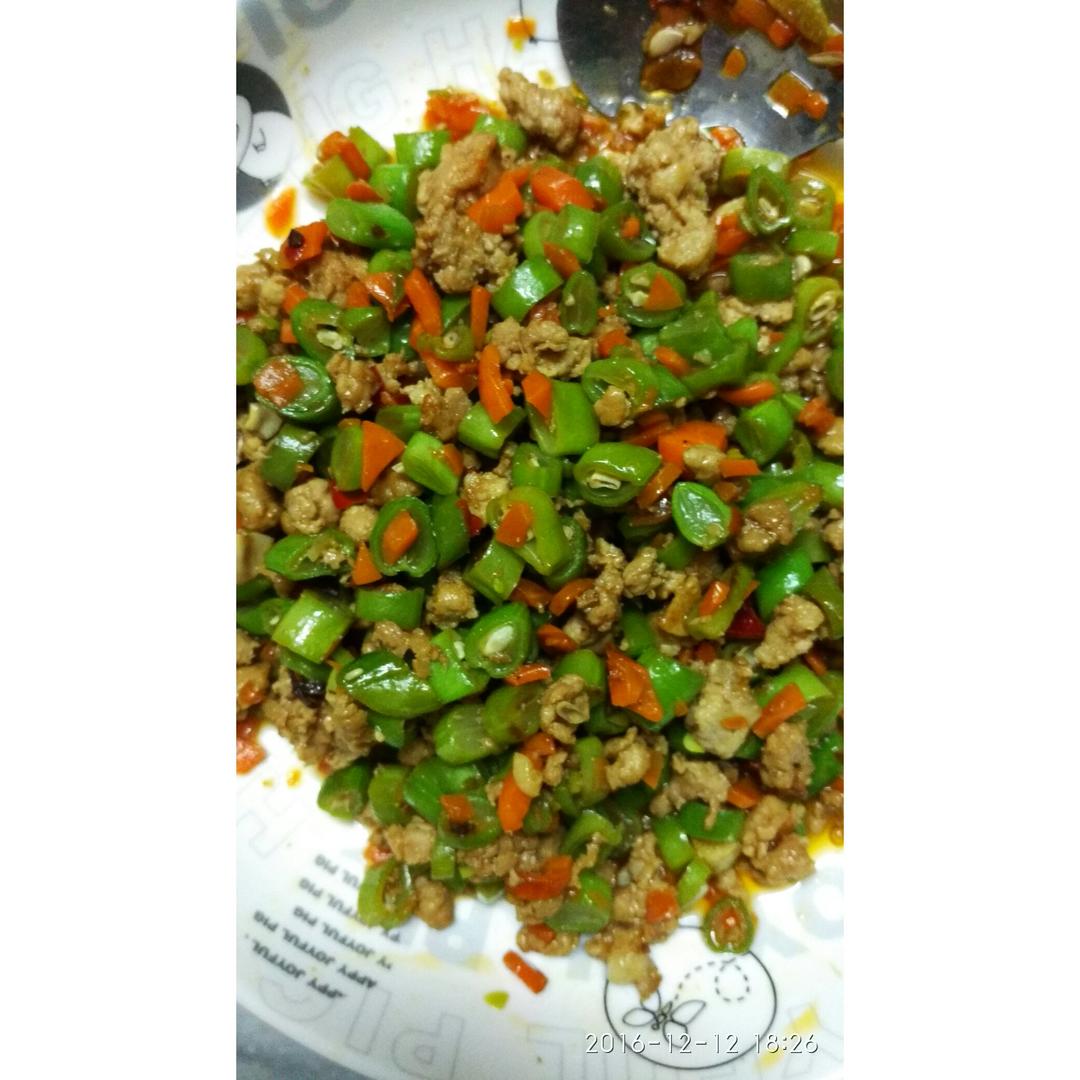 肉沫豆角下饭菜