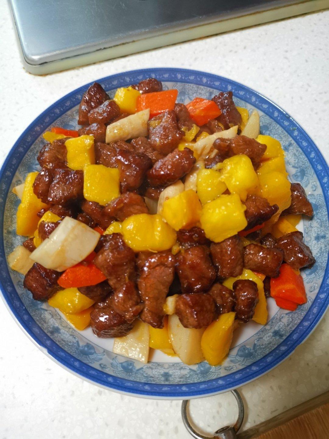 焱焱7705做的芒果牛肉粒