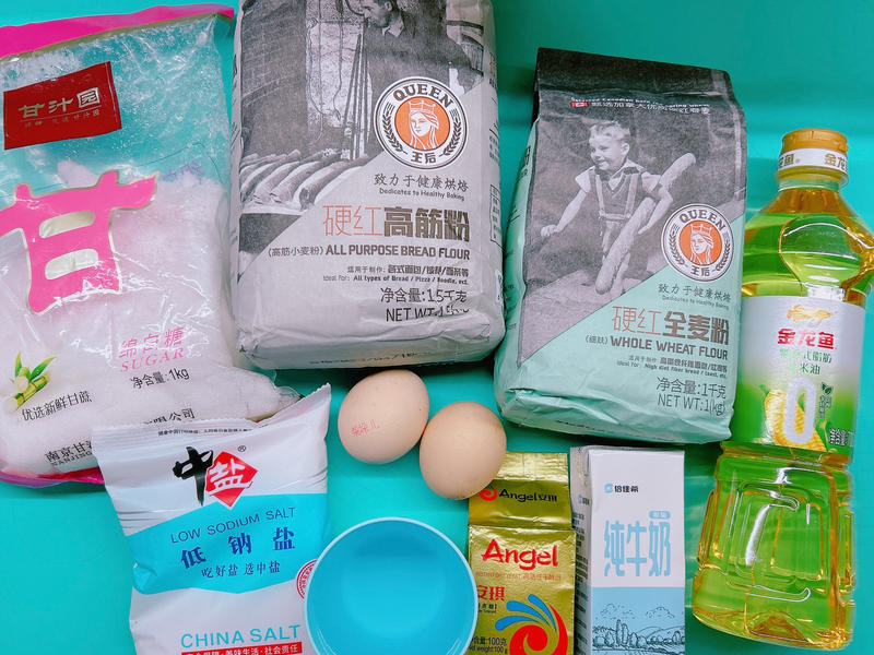 纯奶手撕吐司的做法 步骤1