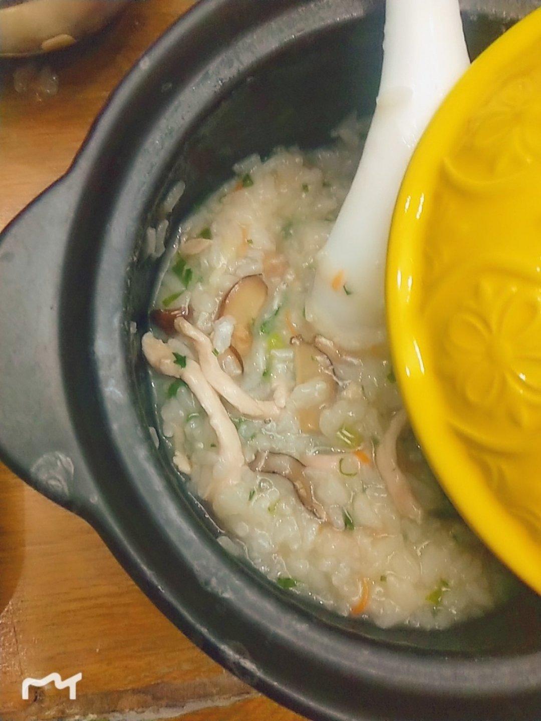 香菇鸡肉粥