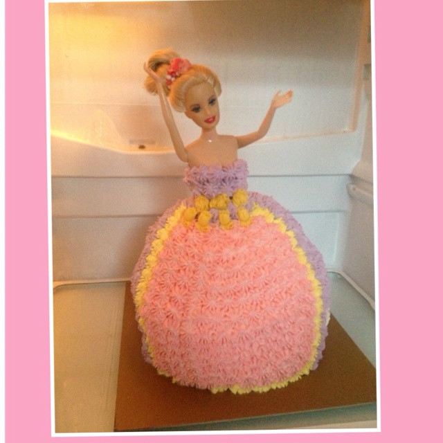 奶油水果装饰蛋糕