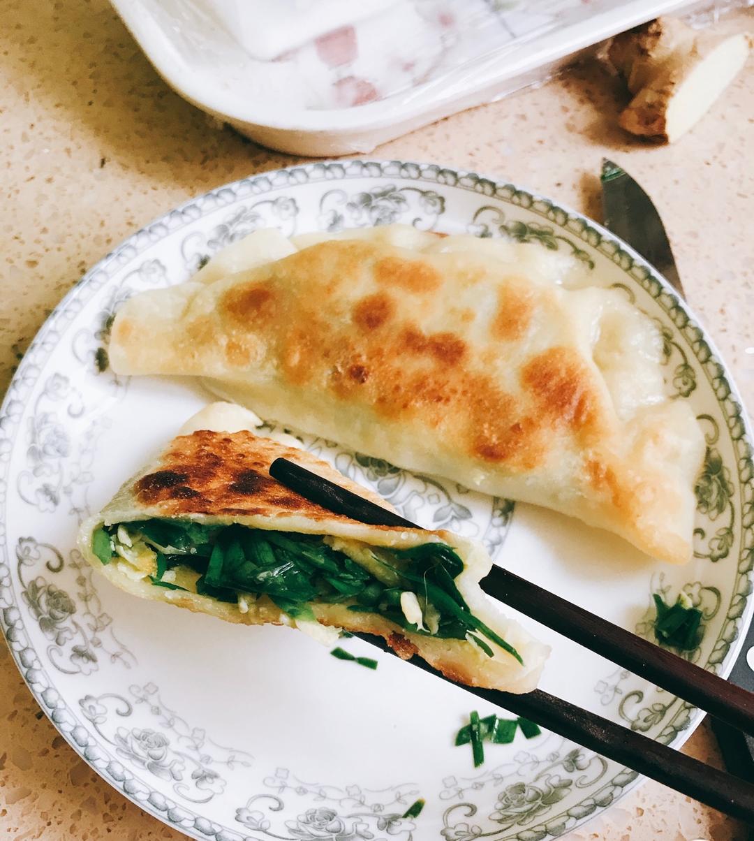 衅气闷做的韭菜盒子chineseleekandeggpasty