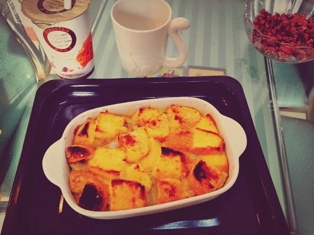 覆盆子羊角面包布丁 Raspberry croissant puddings