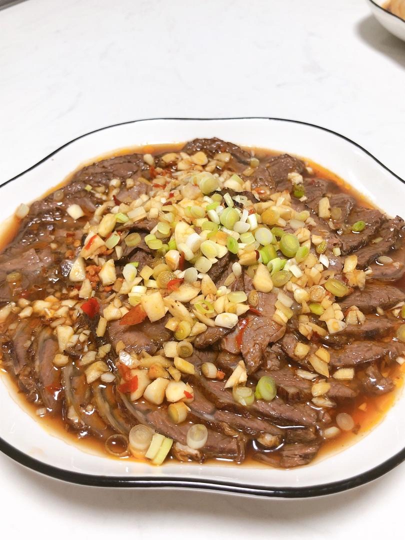 卤牛肉
