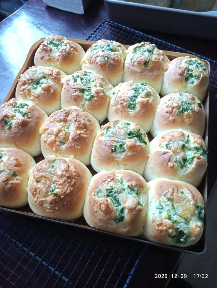 葱香咸味餐包
