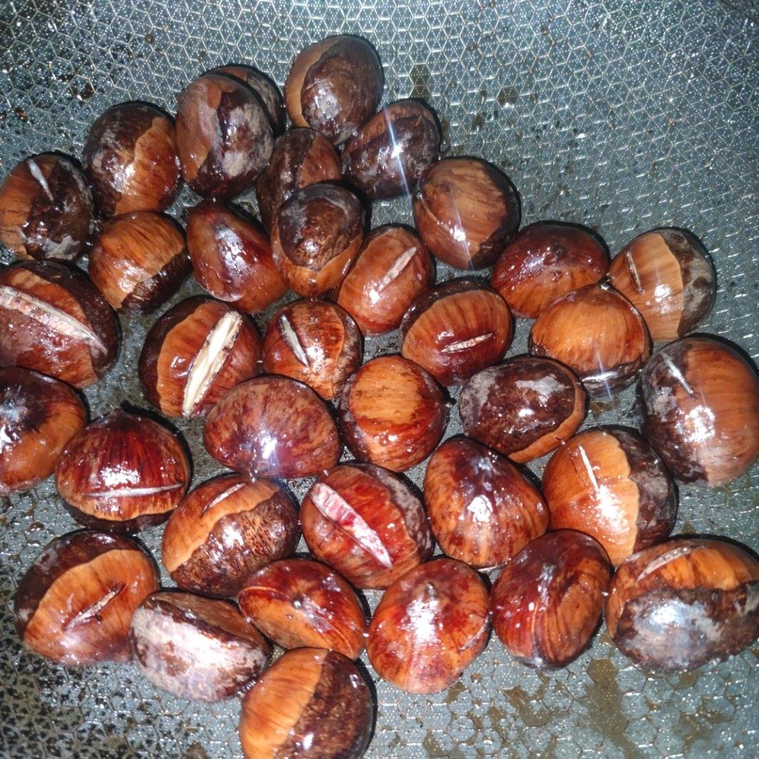 好吃好看又好剥皮的水煮板栗