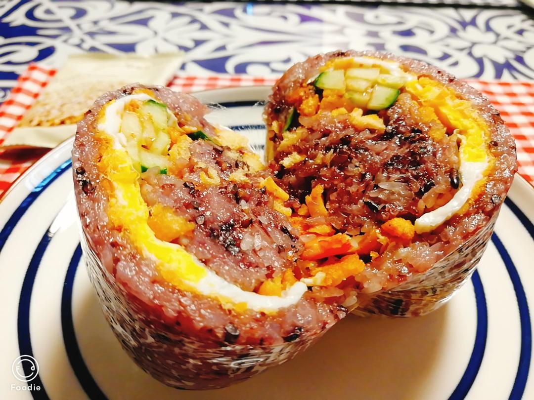 🙋超好吃的紫米饭团子