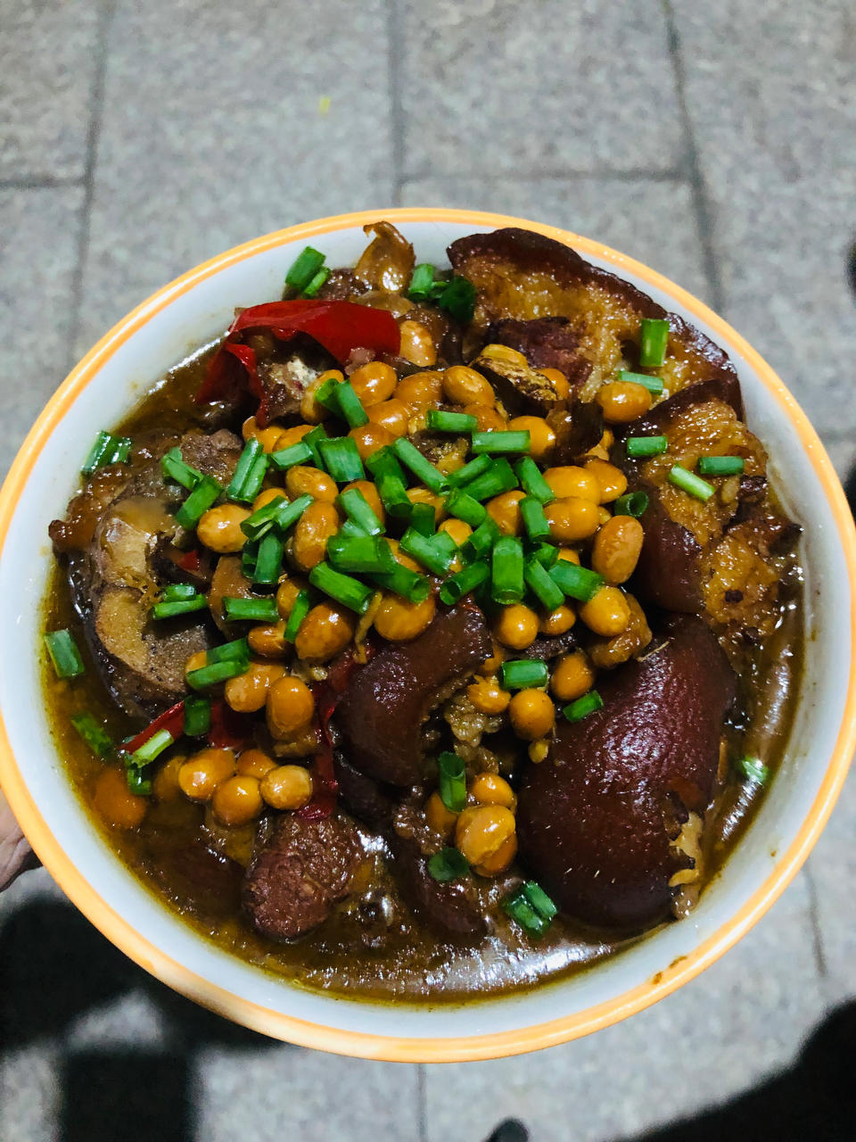 流口水的黄豆炖猪蹄