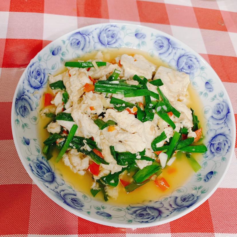 韭菜炒豆腐