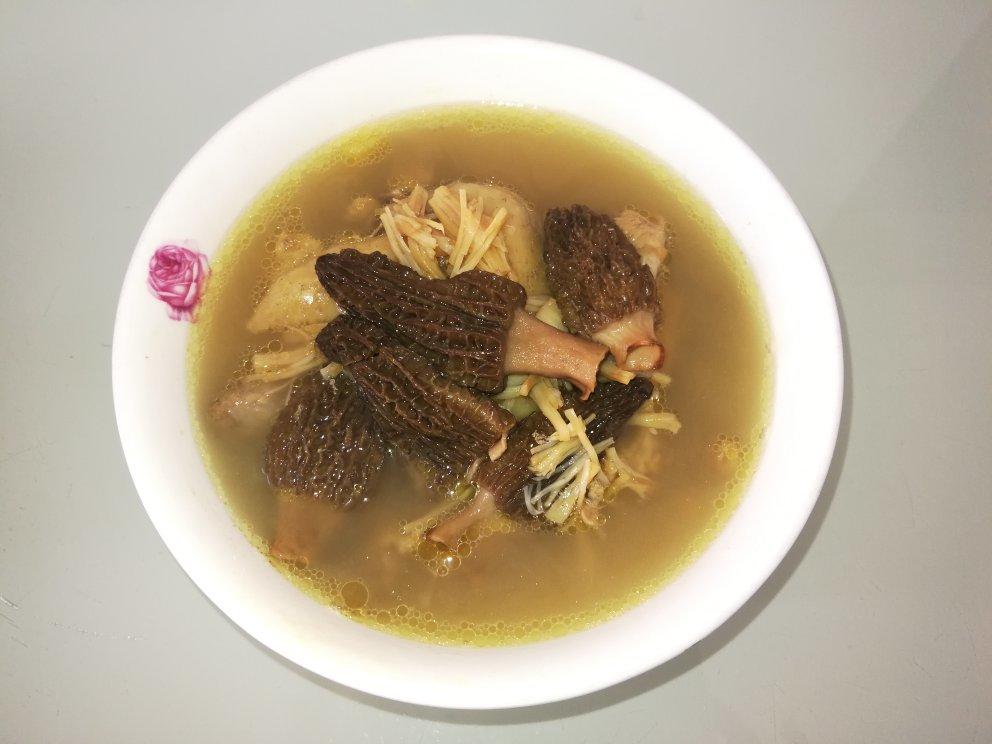 羊肚菌鸡汤