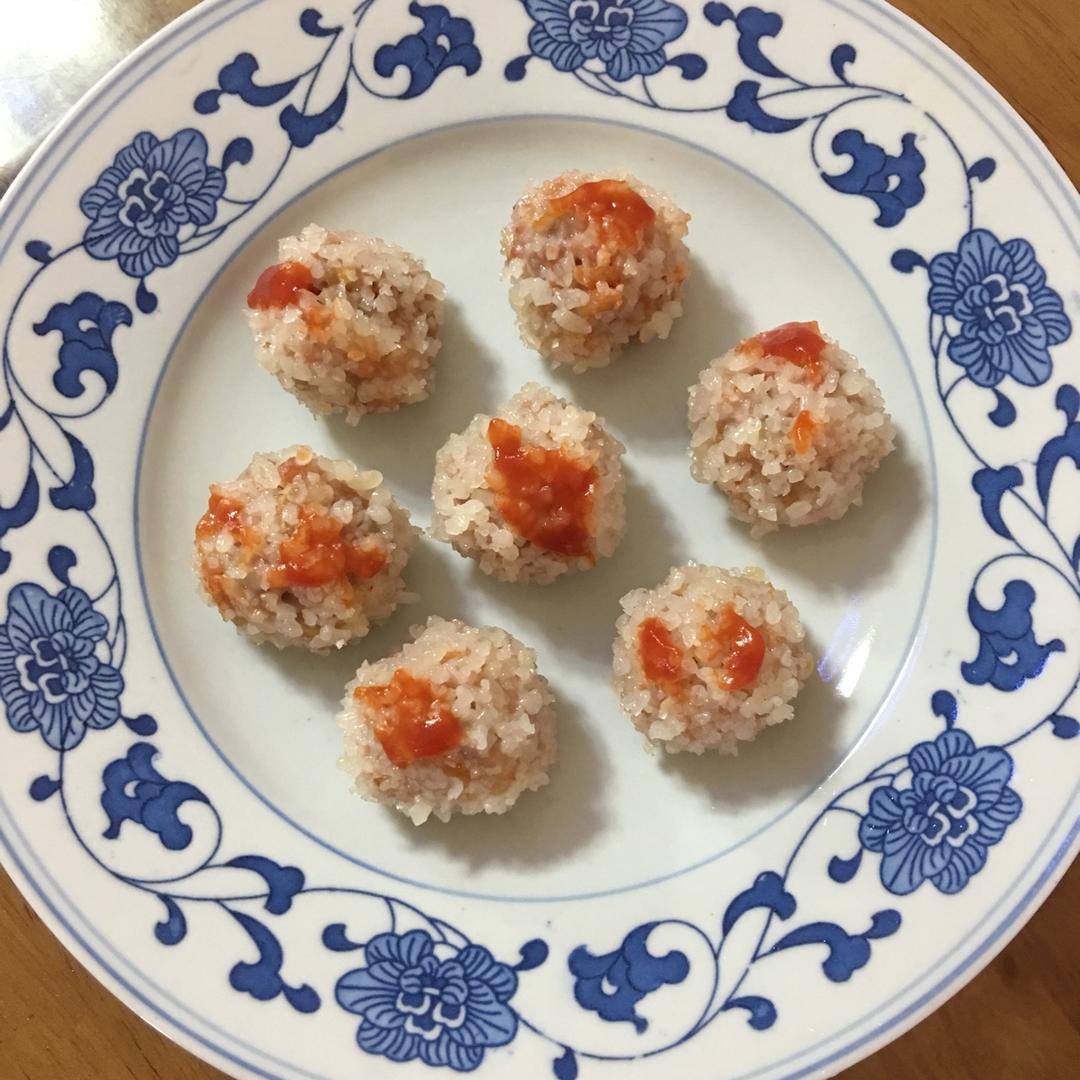 小淘气lucy做的虾仁珍珠小丸子