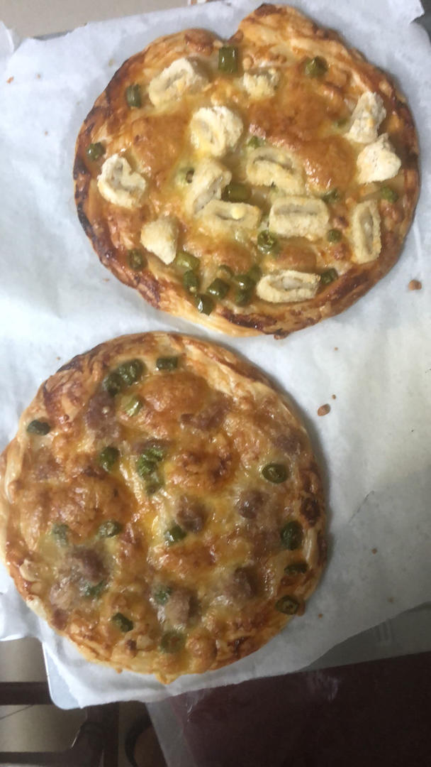 薄底手抓饼披萨
