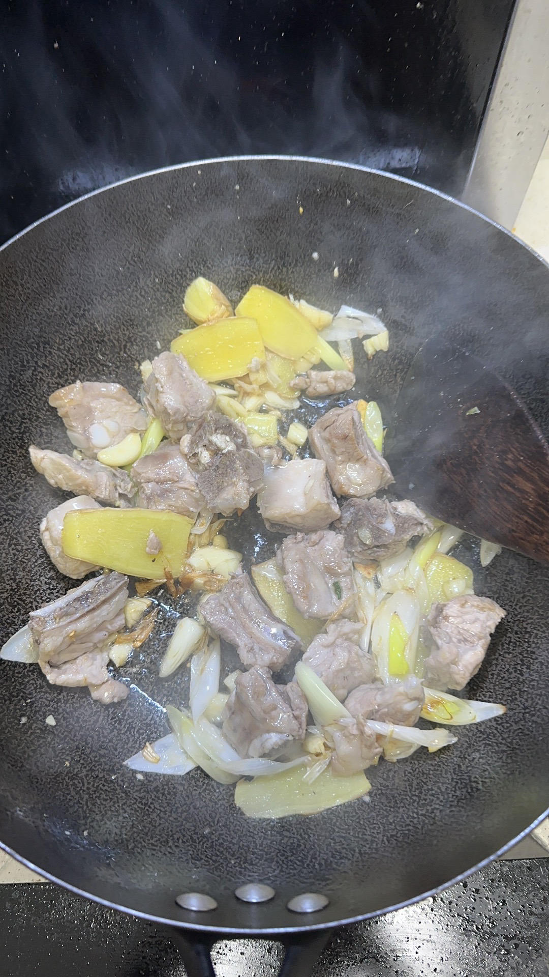 蒜香小排