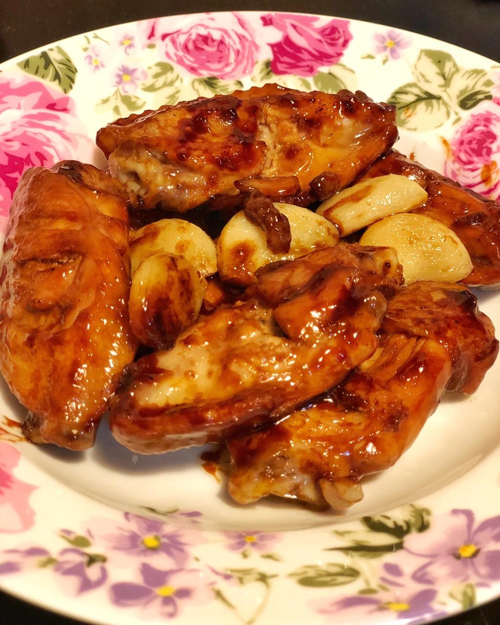 蒜香蚝油鸡翅中
