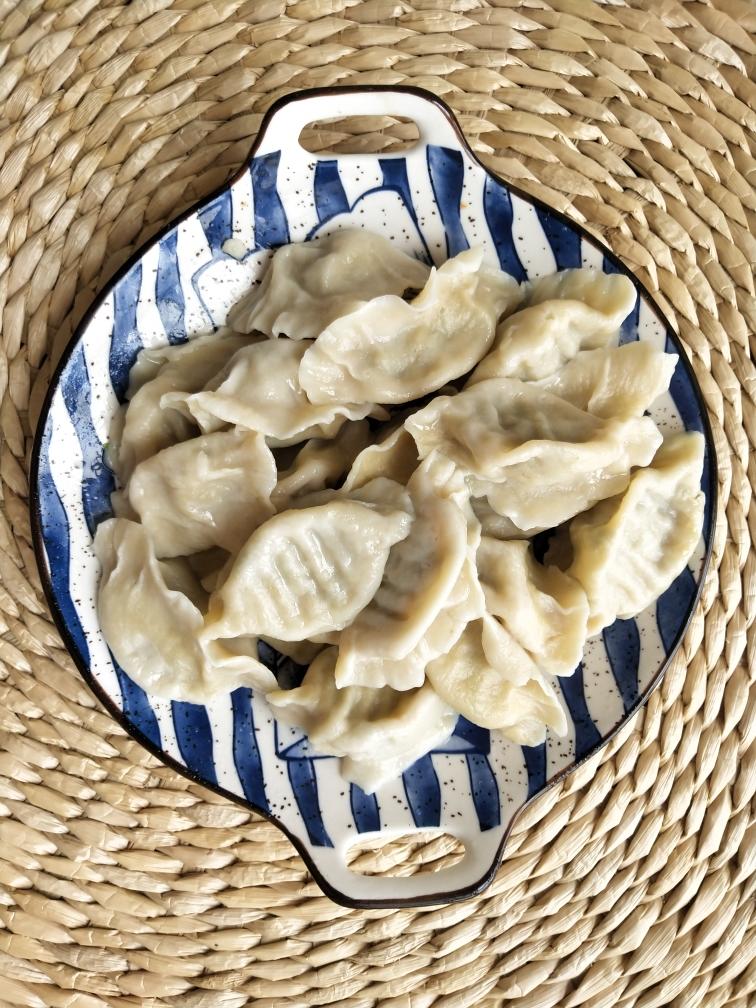 牛肉芹菜饺子……有一些小灌汤的感觉哦的做法